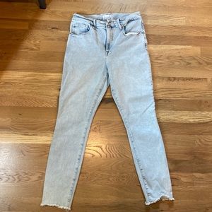 Good American light wash skinny jeans